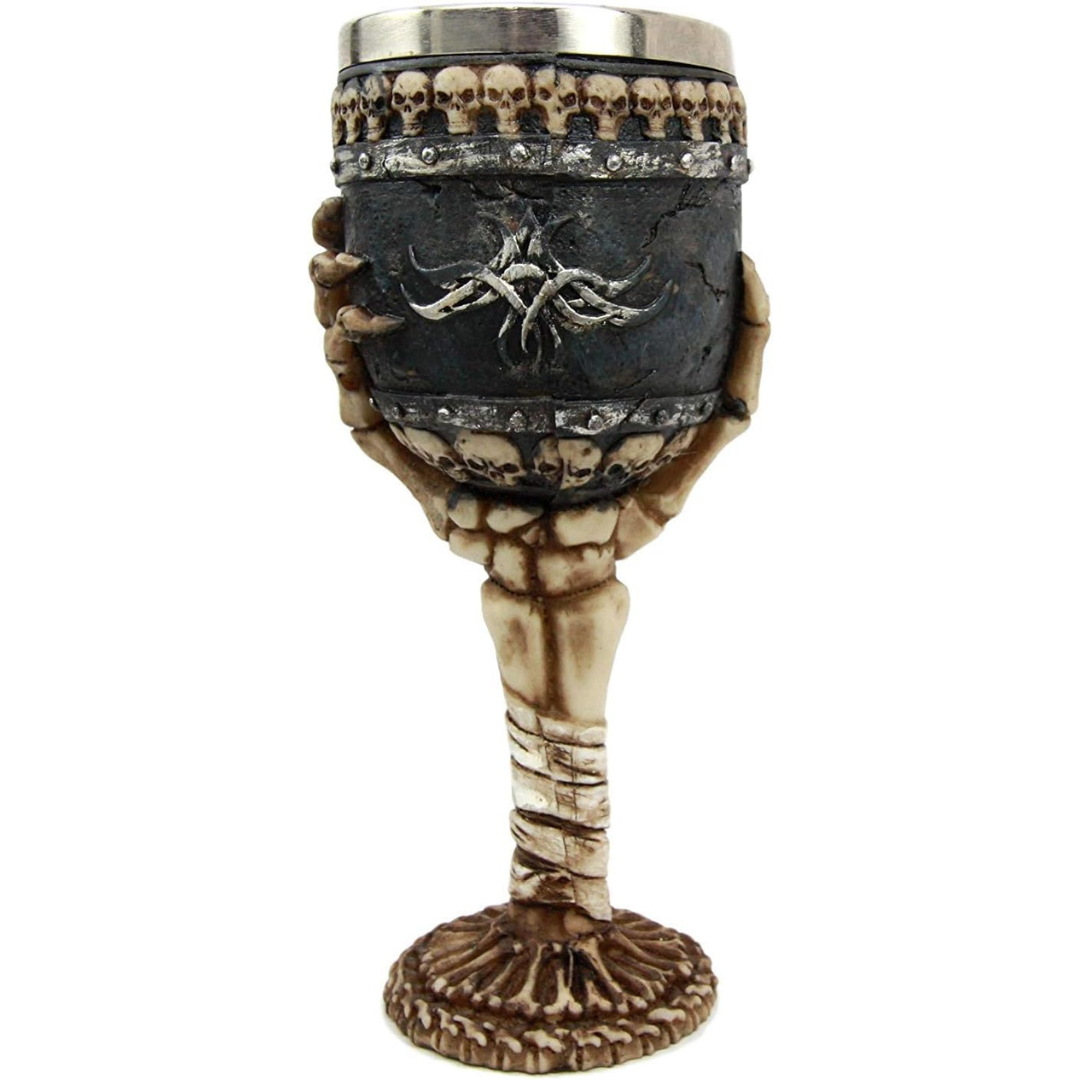 Copa Medieval Brazo Calavera