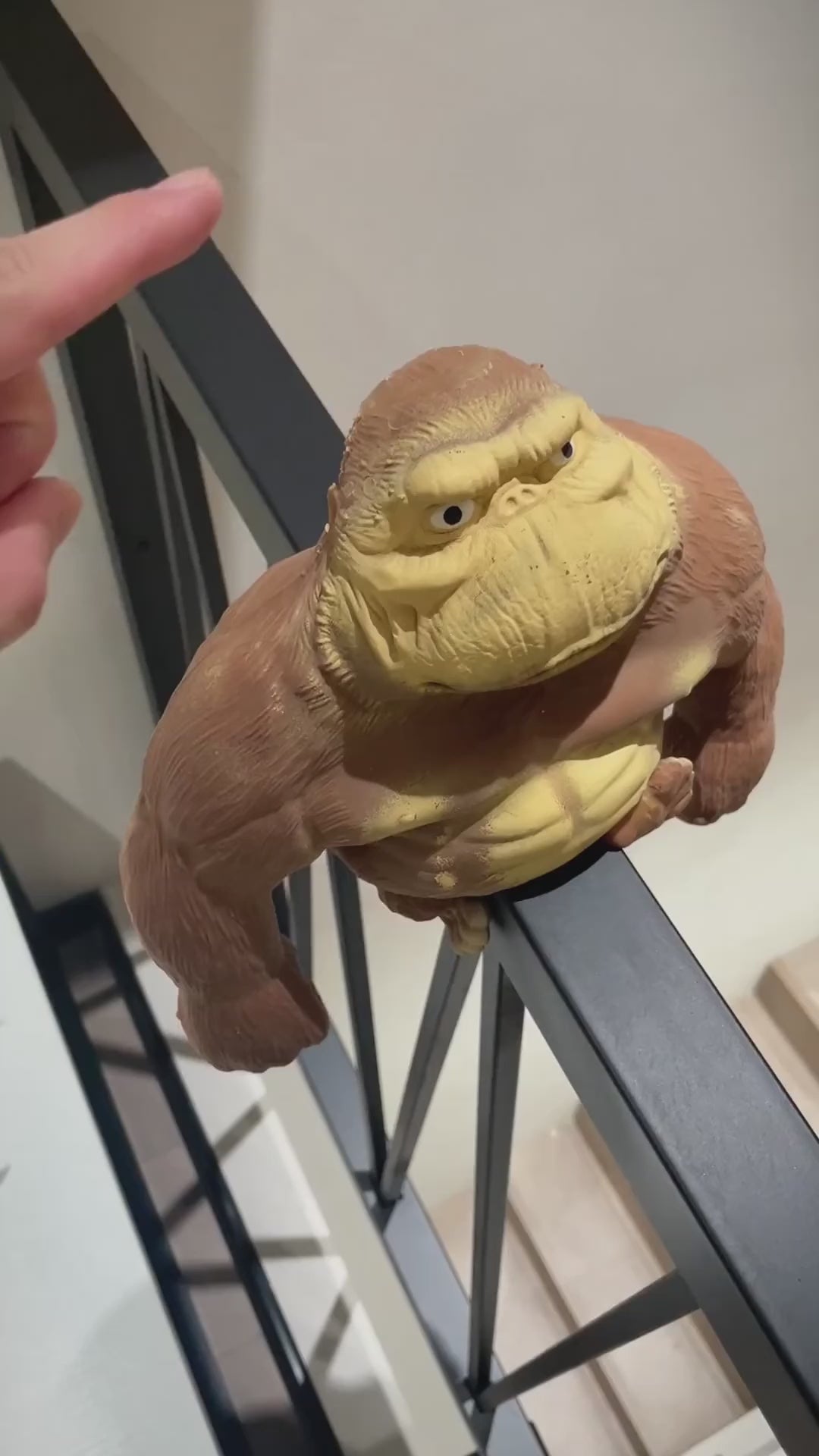 Mono GORILA Elástico Antiestrés 13CM